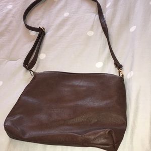 brown leather cross body purse